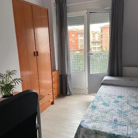 Centro De Con Acceso Domotizado Y Buenos Acabados Апартаменты *