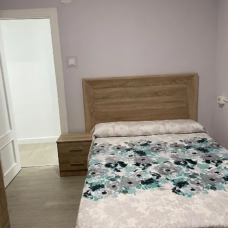 Centro De Con Acceso Domotizado Y Buenos Acabados 기욘