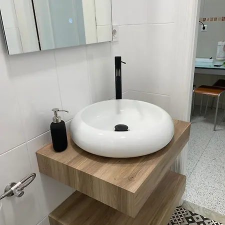 Апартаменты Centro De Con Acceso Domotizado Y Buenos Acabados Хихон