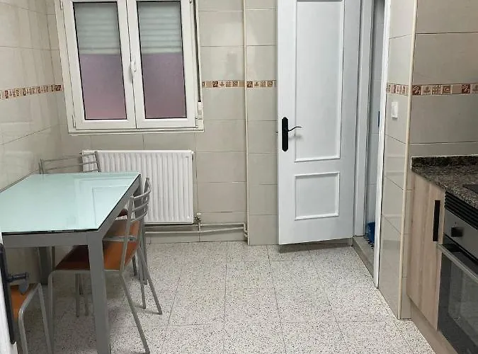 Centro De Con Acceso Domotizado Y Buenos Acabados Апартаменты *