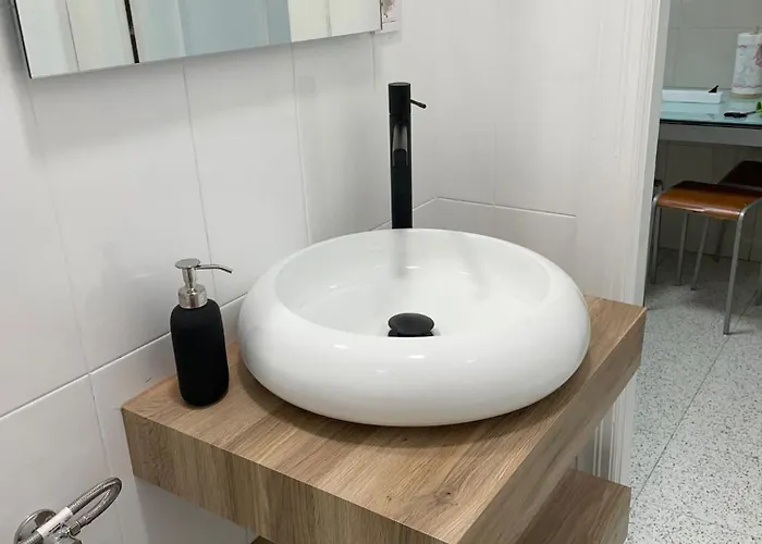 Апартаменты Centro De Con Acceso Domotizado Y Buenos Acabados Хихон